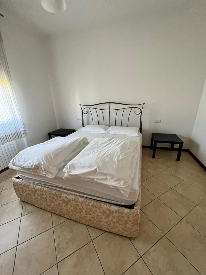Sebino 11 Lägenhet Peschiera del Garda Exteriör bild